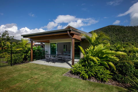 Celeste - At Funnel Bay - Holiday Byron Bay 1