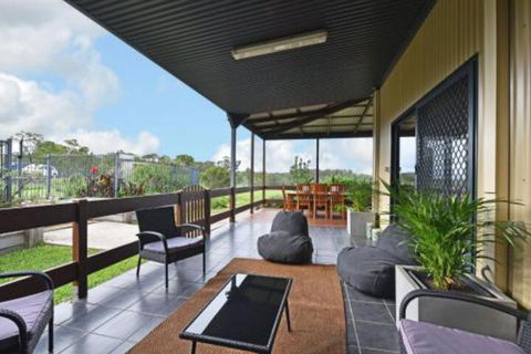 Kelman Cottage Tucked Away With Pool + Native Wildlife - Holiday Byron Bay 4