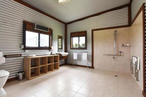 Kelman Cottage Tucked Away With Pool + Native Wildlife - Holiday Byron Bay 7