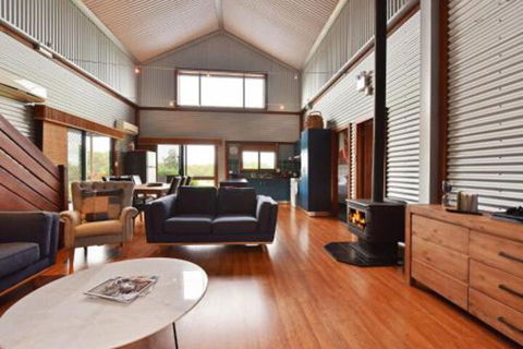 Kelman Cottage Tucked Away With Pool + Native Wildlife - Holiday Byron Bay 0