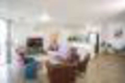 Mod 2 Bed Large Bris City Car Park WIFI Netflix  - Holiday Byron Bay 3