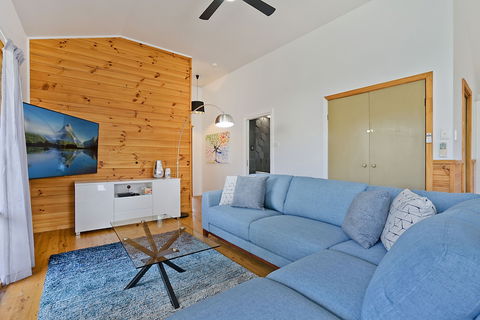 Newcastle Short Stay Apartments - Glebe Road Adamstown - Holiday Byron Bay 3