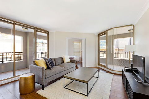 Woolloomooloo Modern Apartment 12 BRK - Holiday Byron Bay 2