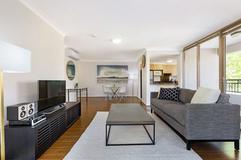 Woolloomooloo Modern Apartment 12 BRK - Holiday Byron Bay 3
