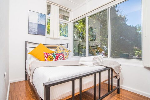 Comfy Denistone 3Bedroom Home (5Min Walk To Train) - Holiday Byron Bay 3
