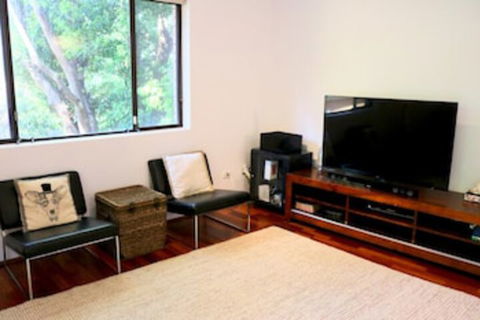 Spacious 3 Bedroom Apartment 20 Min To The CBD - Holiday Byron Bay 0