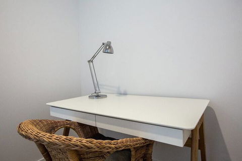 Simple And Cozy Apartment In Parkville - Holiday Byron Bay 3