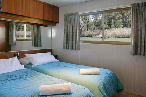 All Seasons Houseboats - Holiday Byron Bay 4