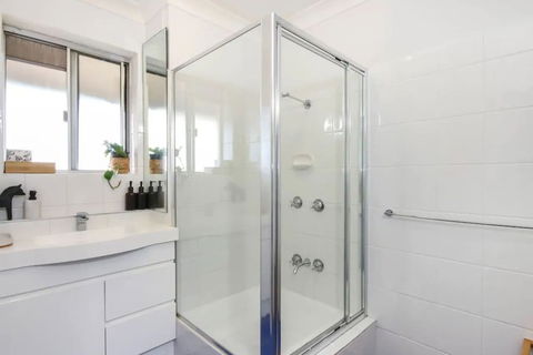 Cosy 1 Bedroom Unit With Views Of The City - Holiday Byron Bay 6