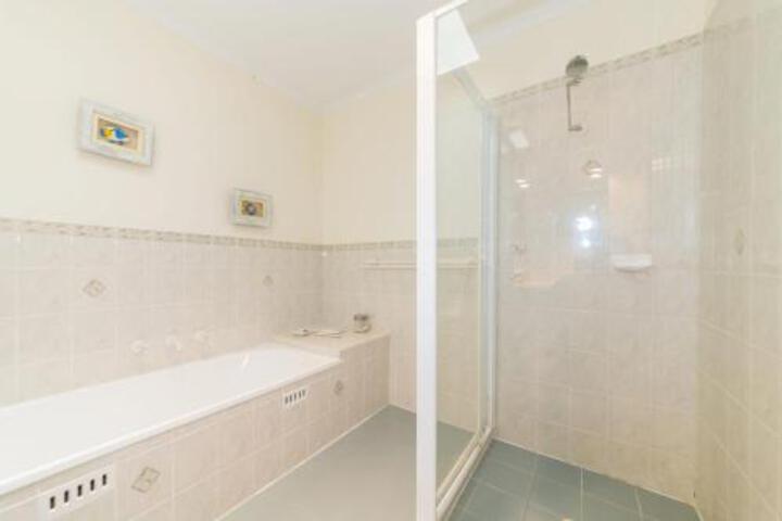 Carrickalinga SA Holiday Byron Bay