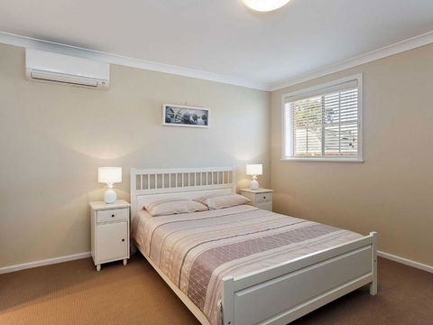 Tomaree Townhouse 5 / 26 28 Tomaree Street Large Air Conditioned Townhouse & WIFI - Holiday Byron Bay 3