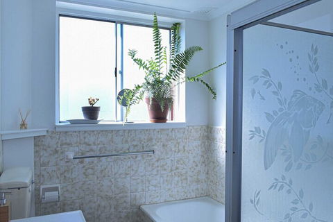 Stylish Modern 1 Bedroom Apartment In Marrickville - Holiday Byron Bay 3