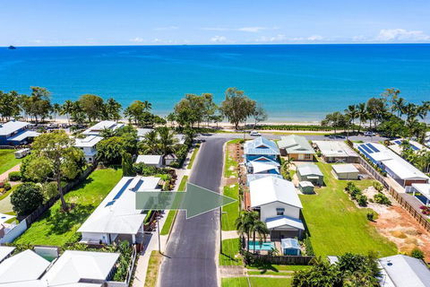 Tropical Beachside Oasis In Clifton Beach - Holiday Byron Bay 1