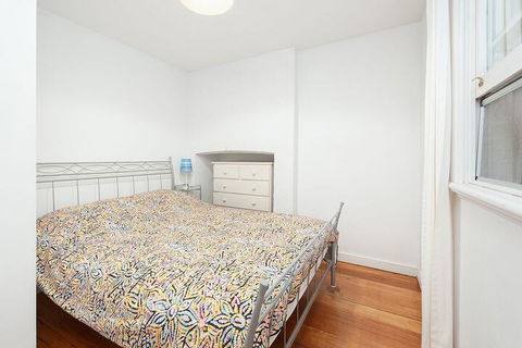 Charming Centrally Located 2 Bedroom Accommodation - Holiday Byron Bay 3