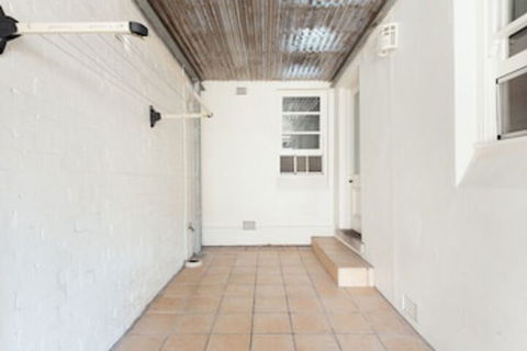 Charming Centrally Located 2 Bedroom Accommodation - Holiday Byron Bay 0
