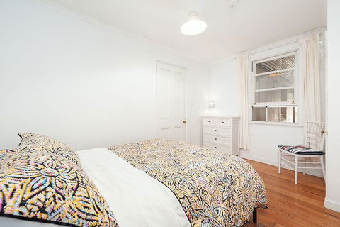Charming Centrally Located 2 Bedroom Accommodation - Holiday Byron Bay 2