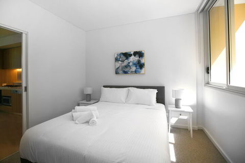 In The Heart Of Sydney 401 CALIBRE - Holiday Byron Bay 4