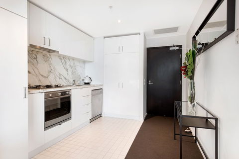 FARINA, 1BDR Docklands Apartment - Holiday Byron Bay 4