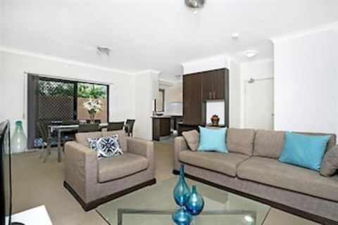 Walking Distance To Coogee Beach MOUNT - Holiday Byron Bay 0
