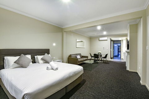 Aloha Central Premium Studios - Holiday Byron Bay 5