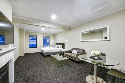 Aloha Central Premium Studios - Holiday Byron Bay 3