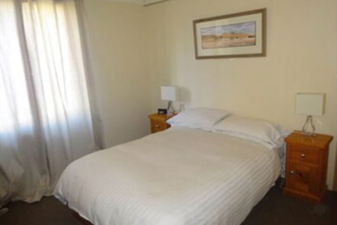Comfy & Convenient Living At The Italian Forum Leichardt ITALY - Holiday Byron Bay 3