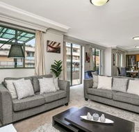 Dual Level Apt Darling Harbour HWD89 - Holiday Byron Bay