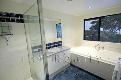 Eagle Vista - Holiday Byron Bay 0