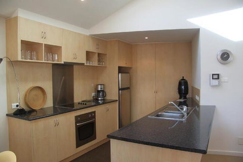 SACKVILLE APARTMENT 1 - Holiday Byron Bay 2
