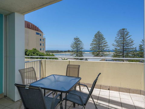 Waldorf Unit 409 The Entrance NSW - Holiday Byron Bay 1