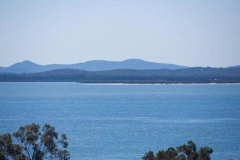 Kallaroo Street 3 Corlette - Holiday Byron Bay 2