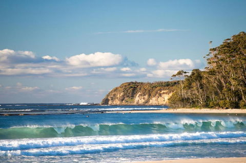 Fathoms 17 Mollymook ALL LINEN PROVIDED - Holiday Byron Bay 2