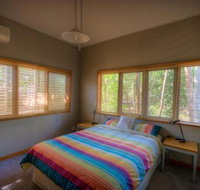 6 Satinwood Drive Rainbow Shores Stylish Beach House Free WiFi