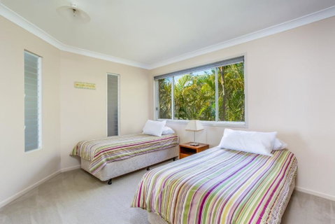 Rainbow Views Rainbow Beach Stunning Ocean Views & A Swimming Pool - Holiday Byron Bay 5