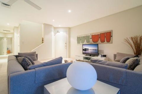 Villa Del Mar Port Douglas - Holiday Byron Bay 3