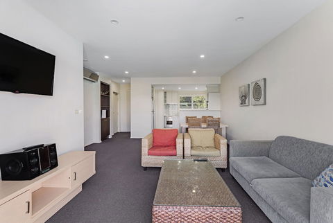 Pacific Blue Apartment 244 / 265 Sandy Point Rd - Holiday Byron Bay 5