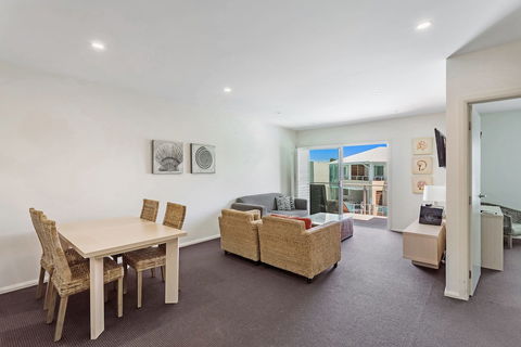 Pacific Blue Apartment 244 / 265 Sandy Point Rd - Holiday Byron Bay 0