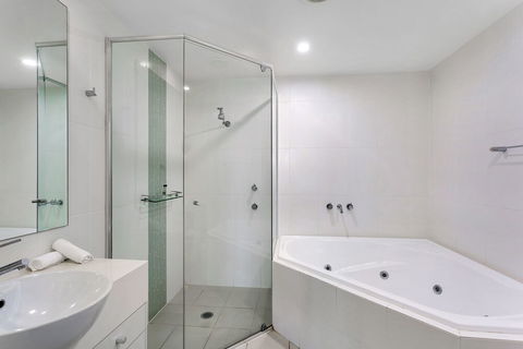 Pacific Blue Apartment 244 / 265 Sandy Point Rd - Holiday Byron Bay 2