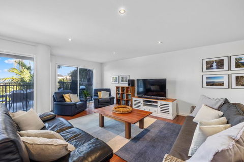 Zaffiro Beach House - Holiday Byron Bay 6