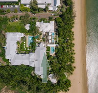 Belle Escapes - Sapphire Suite Absolute Beachfront Alamanda Resort 17