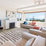 BEACH BELLE MORNINGTON - Holiday Byron Bay 0
