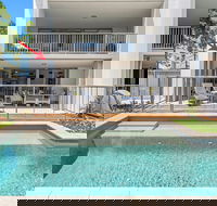 Swim Up Drift Apartment 12 South - Holiday Byron Bay