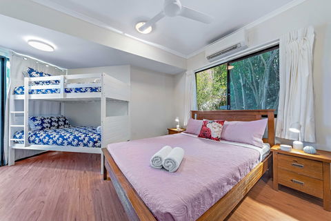 Ambience Of Airlie - Airlie Beach - Holiday Byron Bay 4