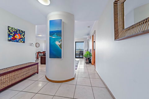Ambience Of Airlie - Airlie Beach - Holiday Byron Bay 0