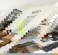 Three Rooms Sydney - Holiday Byron Bay