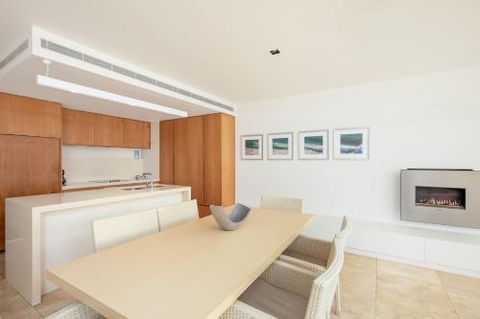 Unit 7 Plantation Resort Rainbow Beach Air Conditioned Pool & Outdoor Spa Plantation Resort - Holiday Byron Bay 1