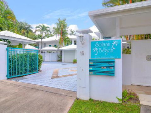 Walk To The Ocean In Five Minutes - Holiday Byron Bay 6