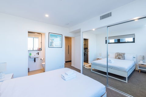 Airtrip Apartments On Deshon St - Holiday Byron Bay 1