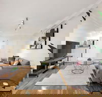 Modern 1 Bdrm in Vibrant Darlinghurst - PEL - Holiday Byron Bay
