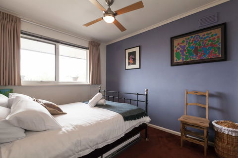 ELEANOR, 1BDR Fitzroy North Apartment - Holiday Byron Bay 5